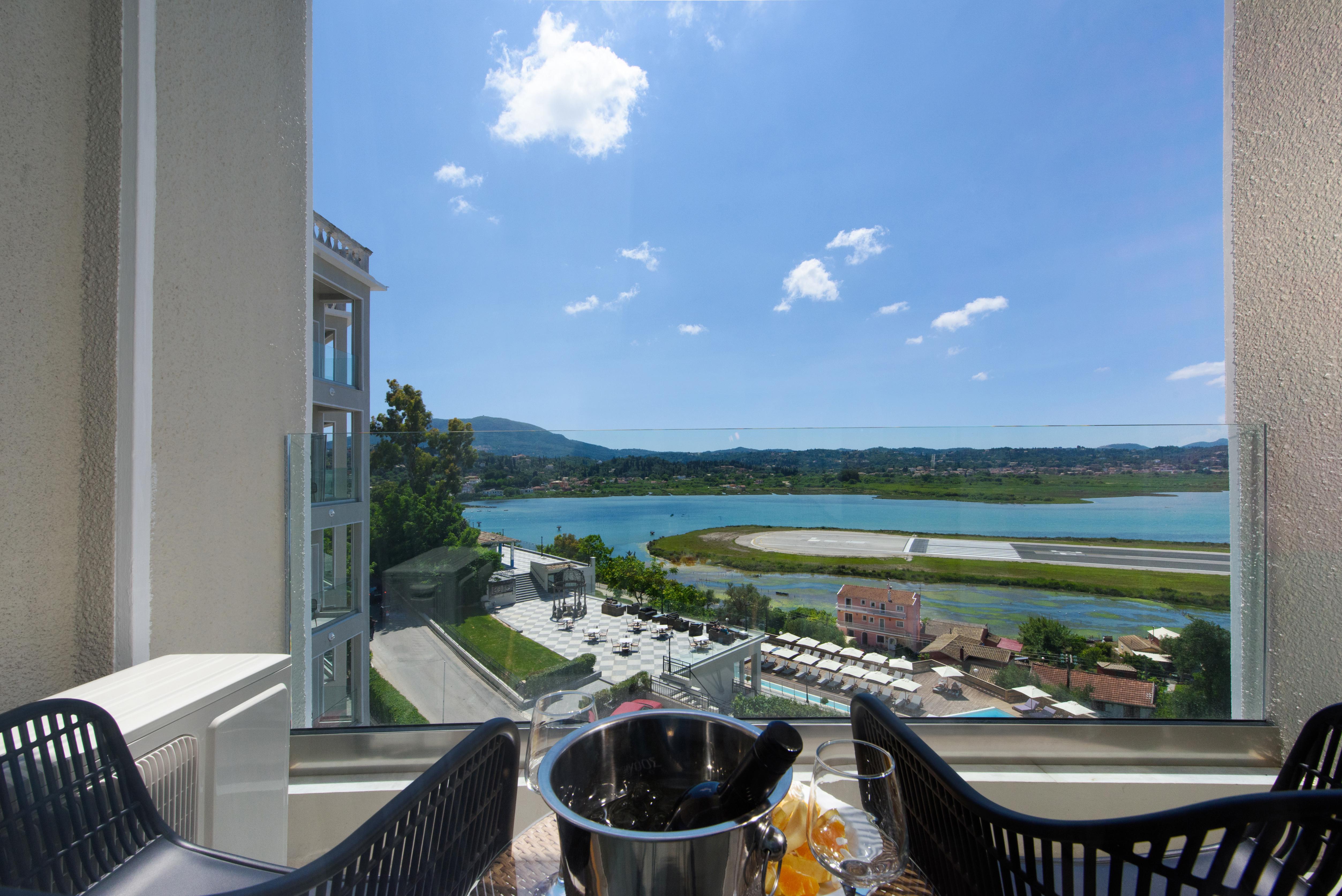 The Royal Grand Hotel Kanoni  Exterior photo